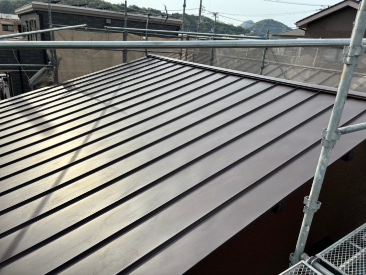 風が強い日に屋根がバタバタする！屋根葺き替え工事