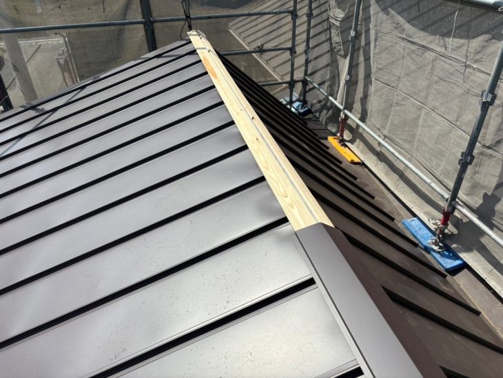 風が強い日に屋根がバタバタする！屋根葺き替え工事