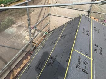 風が強い日に屋根がバタバタする！屋根葺き替え工事