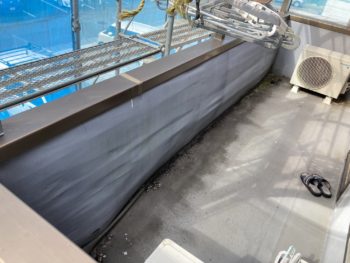 ベランダ内側がプクっと浮いている！ベランダ補修工事