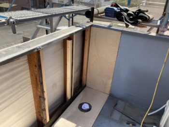 ベランダ内側がプクっと浮いている！ベランダ防水補修工事