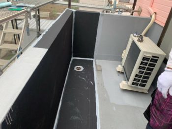 ベランダ内側がプクっと浮いている！ベランダ防水補修工事
