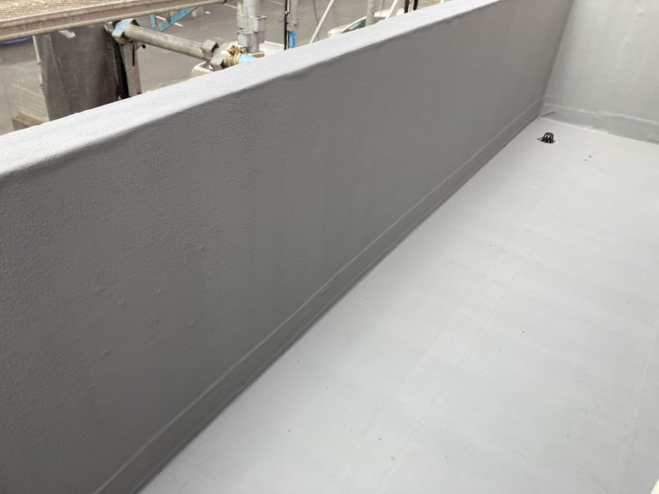 ベランダ内側がプクっと浮いている！ベランダ防水補修工事