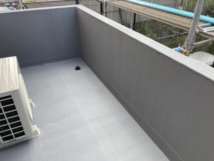 ベランダ内側がプクっと浮いている！ベランダ防水補修工事