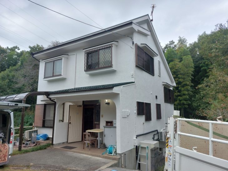 屋根外壁塗装とウッドデッキの改修工事|伊豆の国市