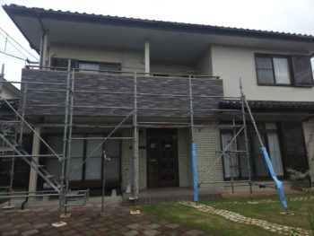 モルタル壁を経年劣化によるヒビから守るためにベランダ外壁改修工事