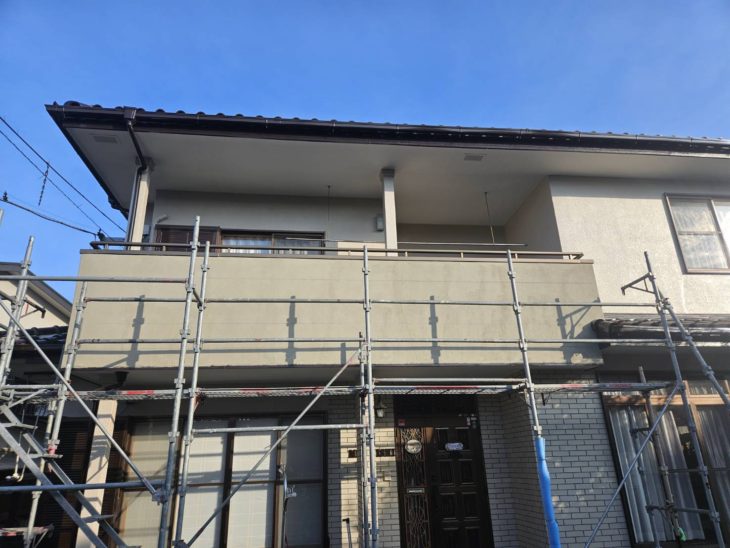 モルタル壁を経年劣化によるヒビから守るためにベランダ外壁改修工事