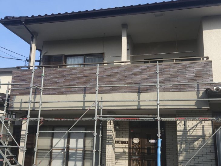 モルタル壁を経年劣化によるヒビから守るためにベランダ外壁改修工事