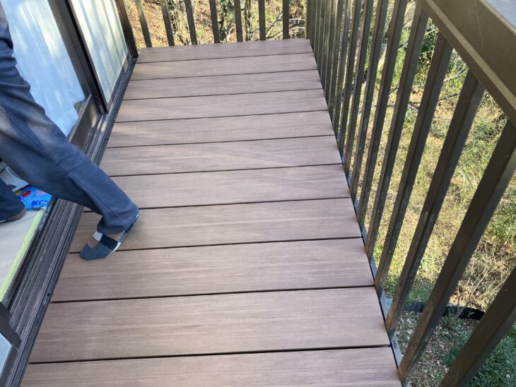 ウッドデッキ　交換完了