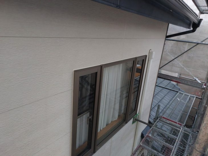 打ち増しを丁寧に仕上げることで、塗装前の下地が整い、美しい仕上がりにつながります。