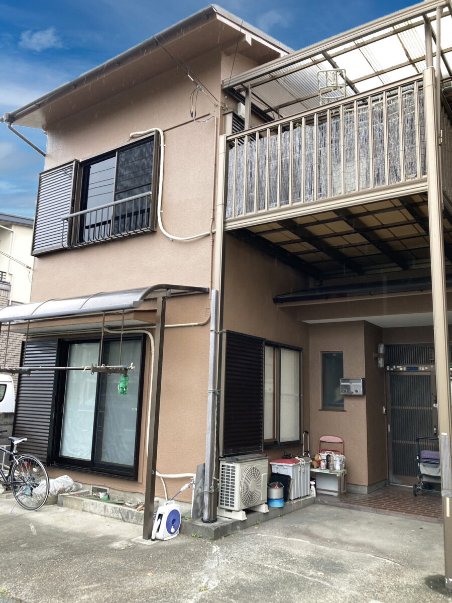 【沼津市】浴室解体で見つかった外壁の割れを補修し外装一新