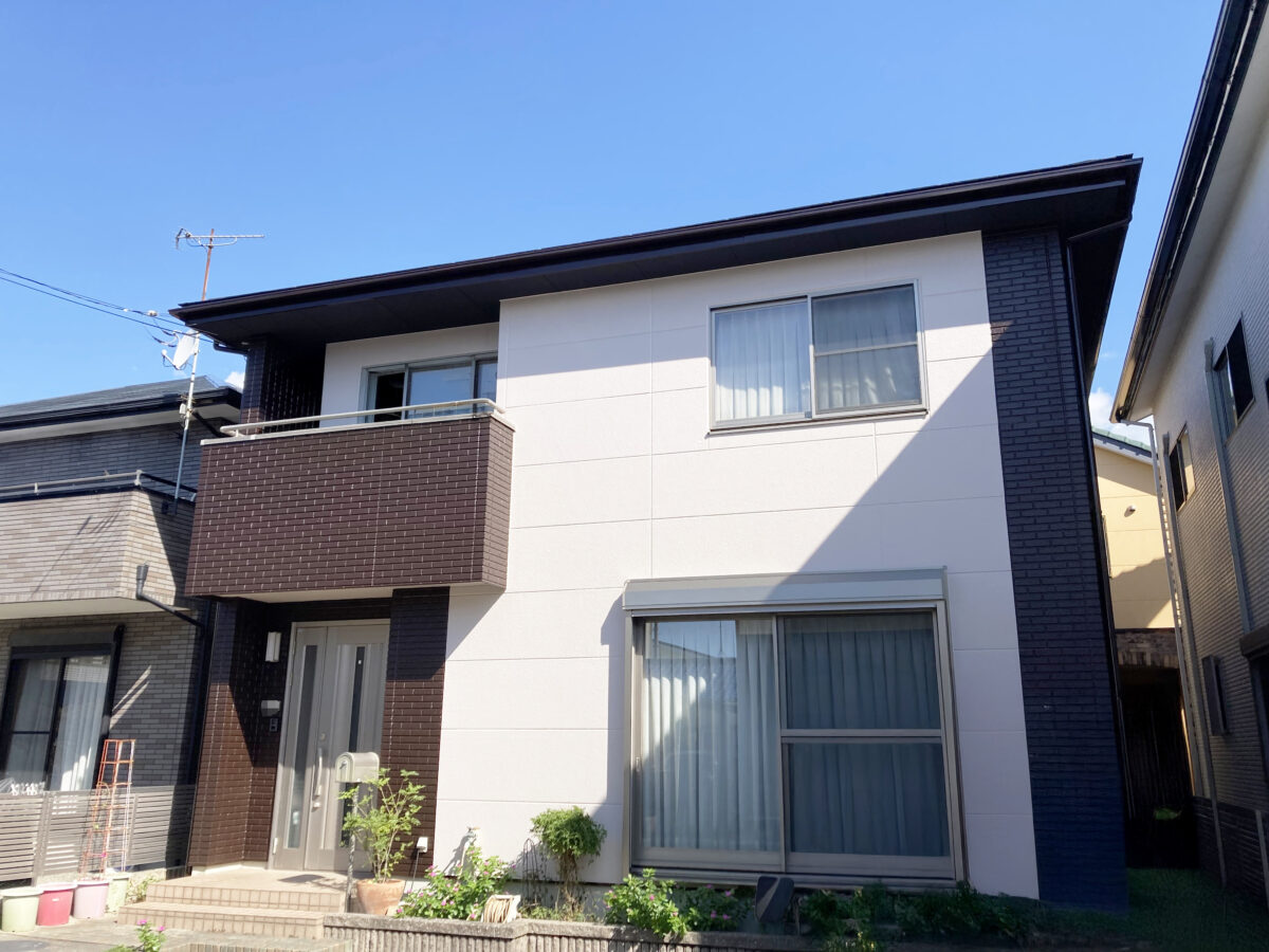 【沼津市】築20年でチョーキングが進んだALC外壁を高耐久塗装で一新