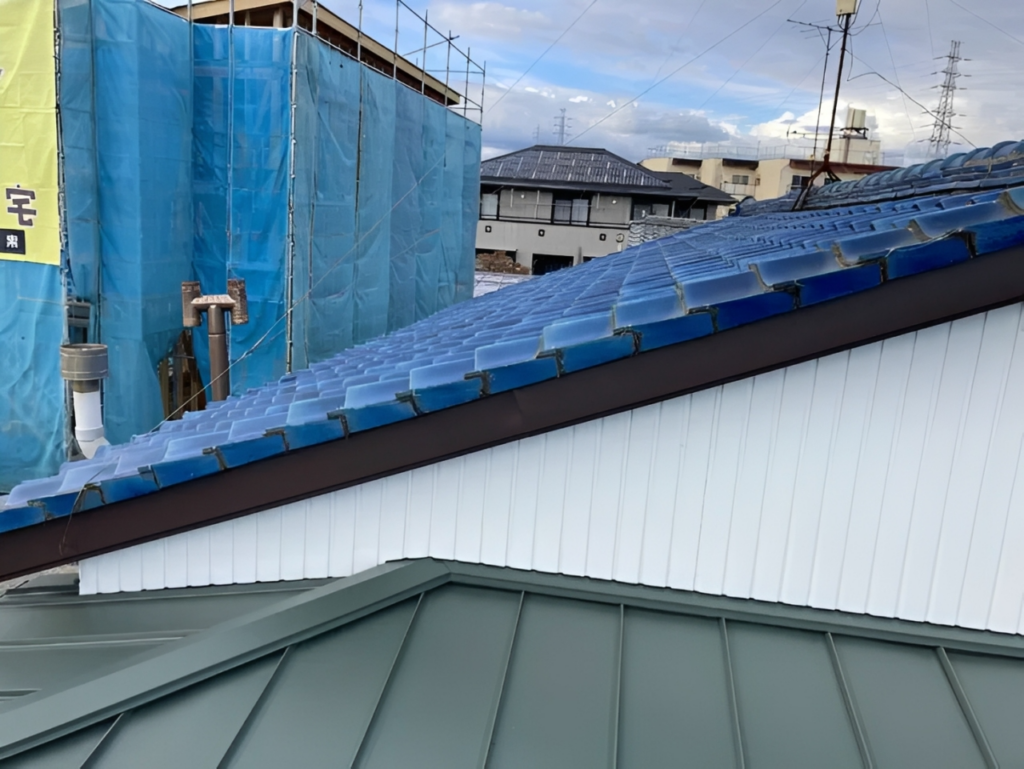 【沼津市】雨漏りする屋根と外壁をガルバリウム鋼板で張り替え、建物全体の耐久性向上