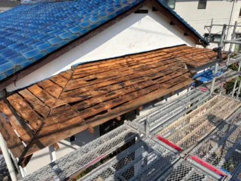 屋根と外壁の改修で雨漏りを解決、建物全体の耐久性向上