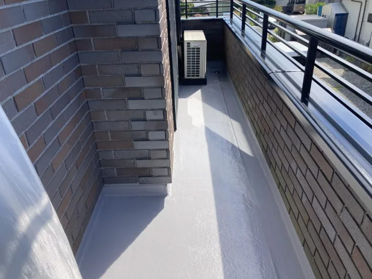 【三島市】劣化したベランダを防水施工で、機能向上防水工事